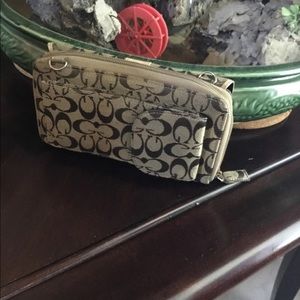 Guess wallet